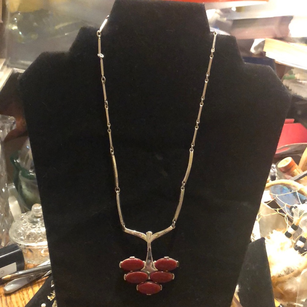 Sarah Coventry continental red lucite necklace